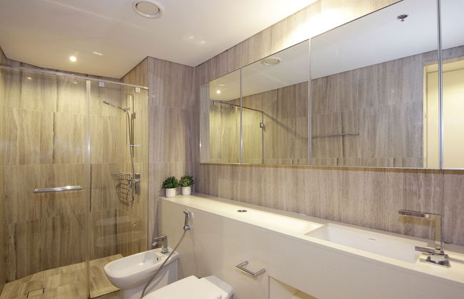 3 Bedroom Apartment in D1 Tower - Photo 12