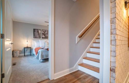 Par-Tee Haus II - Photo 2