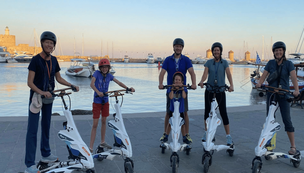 Erkunden Sie die mittelalterliche Stadt Rhodos mit dem Trikke - 2 Stunden - Kleine Gruppe - Foto 5