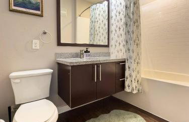 1st Floor 2B2B-Pool, Parking, Gym, 30mnt to Austin - Foto 13