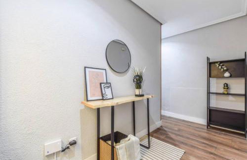 AH- Diseño y alma madrileña cerca a Plaza Mayor - Photo 5