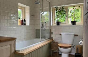 Boho Chic Cottage & Wild Garden nr Soho Farmhouse - Foto 30