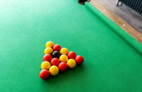 Lux Manor Sleeps 30 - Pool Sauna Hot Tub Cave - Foto 62