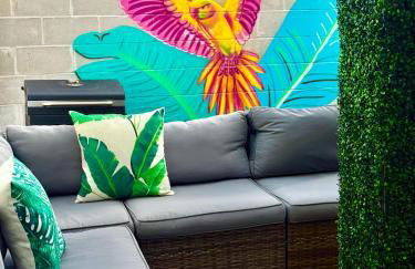 Bayfront Cottage- Pool - Hot Tub - Close to Beach - Foto 25