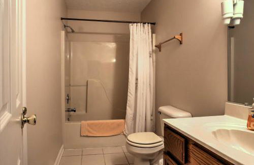 Creekfront Cabin Near Chattanooga with Hot Tub! - Foto 16