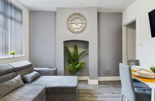 Cliff House By RMR Accommodations - NEW - Sleeps 8 - Modern - Parking - Foto 34