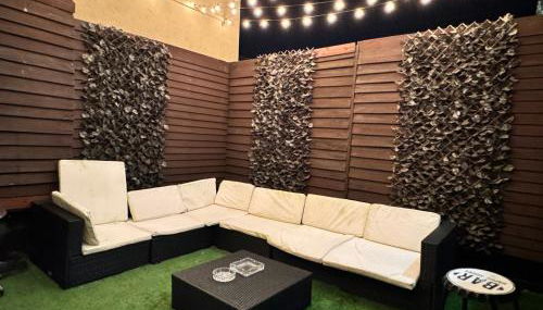 4 bed 4 bath House with Free Parking, 5 Mins to LFC and 15 Mins to City Centre - Foto 5, Garden