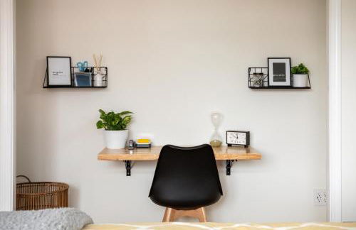 Midtown Modern - urban condo walkable to bars and beach - Foto 5