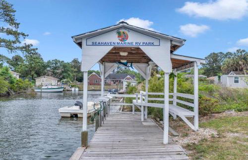 Waterfront Vacation Home near Camp Lejeune - Foto 51