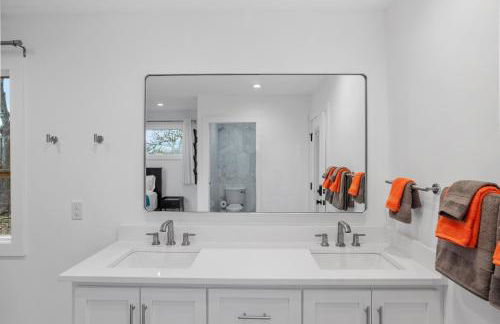 Guadalupe Bluff Modern House - Foto 24