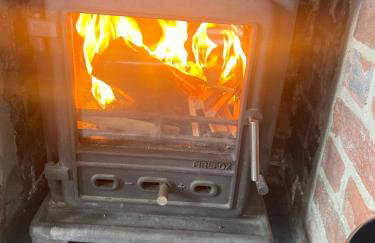 Charming and Cosy Country Cottage with Log Burner - Foto 6