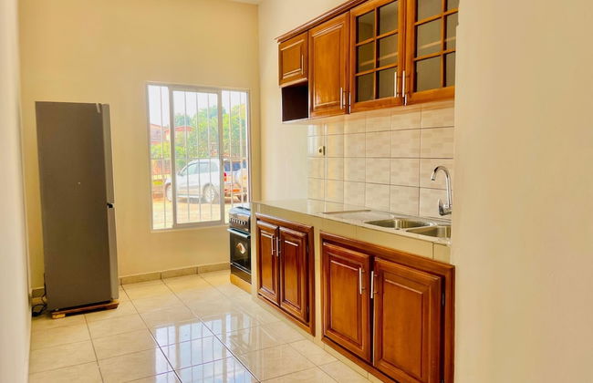 Charming Yaoundé Apartment With Panoramic Views - Photo 16