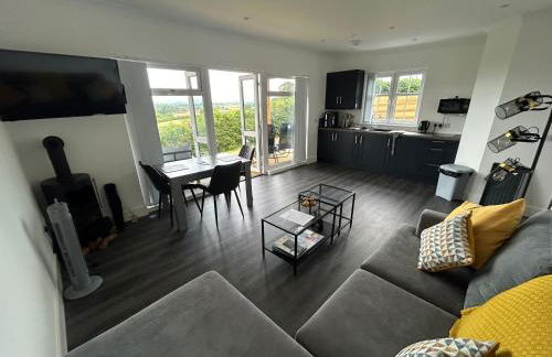 Castle Glen Lodge - Photo 3