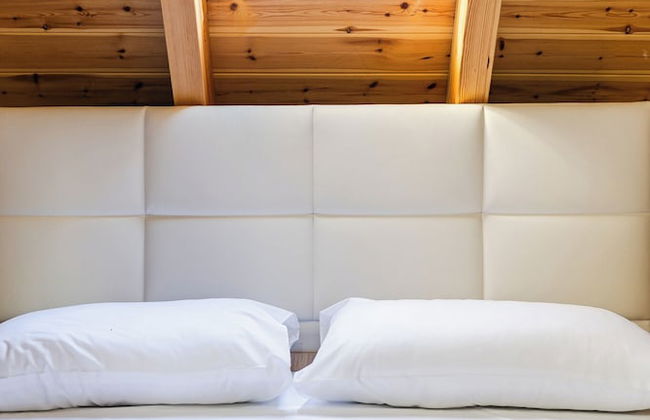 Authentic Villa Apartment - Photo 2