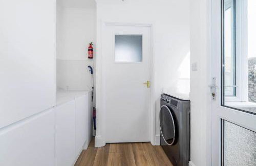 Modernised townhouse centrally located incl parking - Photo 8