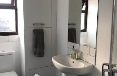 Cheerful 3 Bedroom Townhouse - Foto 11