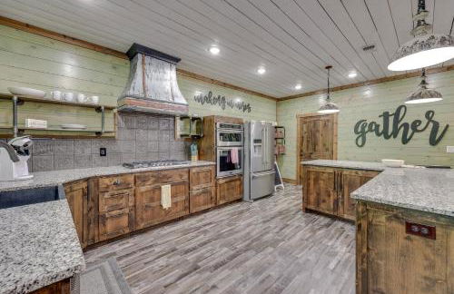 Hot Tub and Forest Views Broken Bow Group Haven! - Foto 10