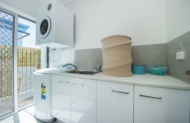 Magnetic Daze - Photo 21