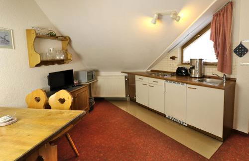 Apartment 16 - Ferienresidenz Roseneck, Galeriewohnung, mit Schwimmbad in Todtnauberg bei Feldberg - Foto 5