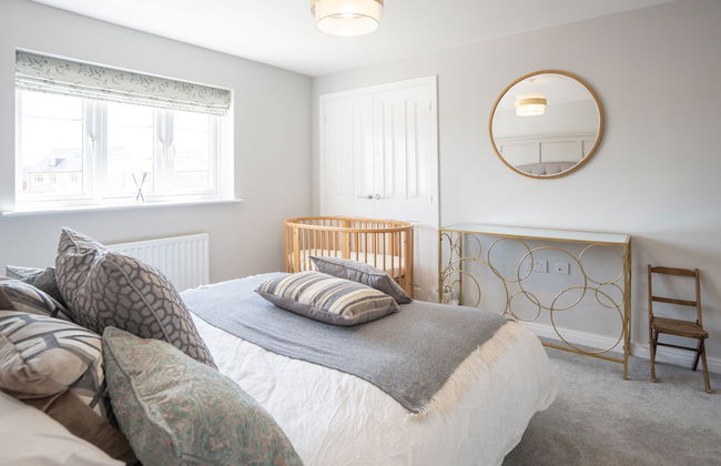 Immaculate 4-bed House 5mins Walk to Village Shop - Foto 13