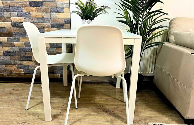 City Nearby - Parking - Wifi - Garden - Sleeps 4 - Foto 26