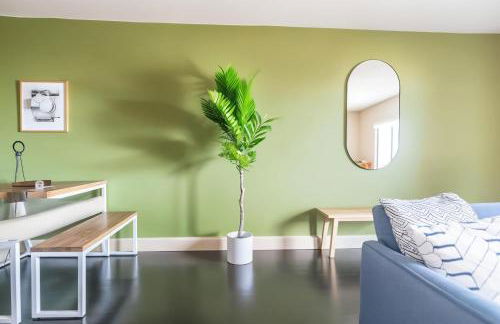 Boulevard Stays Relaxed 1BR King Suite Near Downtown Pool & Gym Access - Foto 3