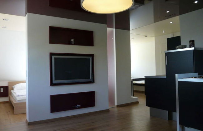 Swallow's Nest in the House by the Pond - Foto 2