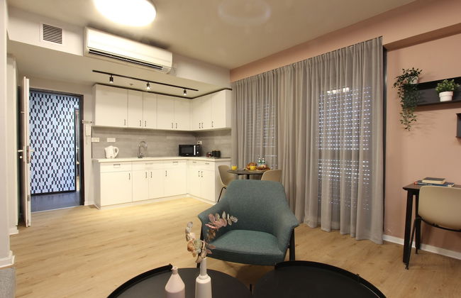 1 BR Apt TLV TAU by Sea N' Rent - Foto 7
