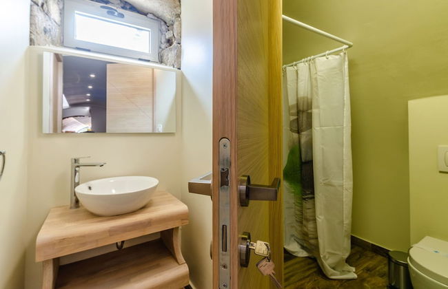 Beachfront Villa Gabriela with Pool - Foto 39