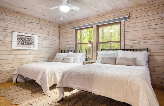 Half Moon by Avantstay 4BR Cabin w/ Large Deck & Yard w/ Patio & Outdoor Dining - Foto 7