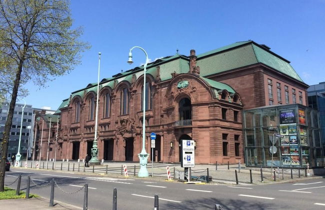 1 bedroom apartment in prime location - Photo 31