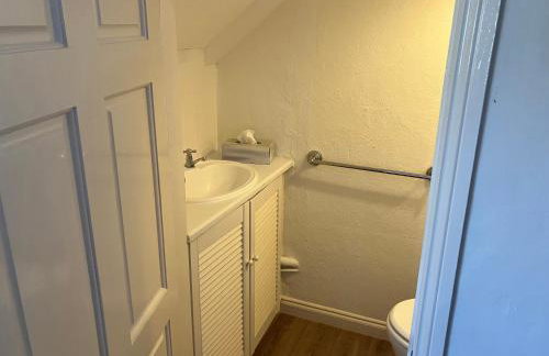Lovely cottage in Penryn centre with parking - Photo 21