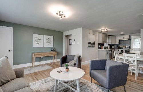 New cozy home near Outlets & Amish Country - Photo 2