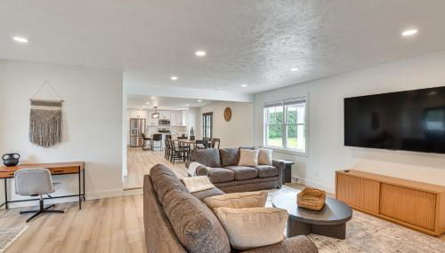 Charming Middlebury Retreat with Patio and Fire Pit - Foto 4