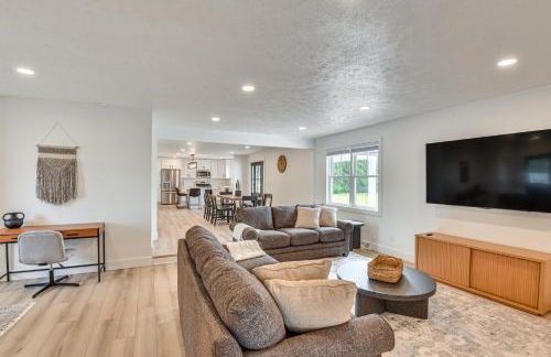 Charming Middlebury Retreat with Patio and Fire Pit - Foto 4