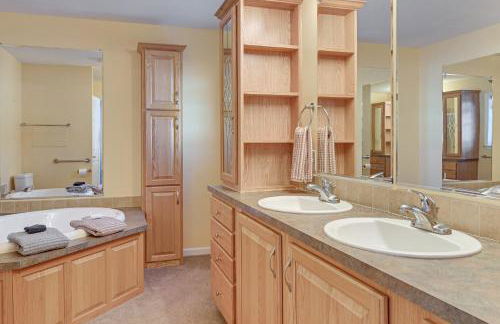 Backcountry Living Home Near Hiking in Sprakers! - Foto 16