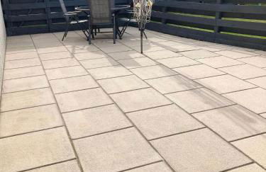 Bright 2-bedroom apartment with parking in Montrose - Photo 31