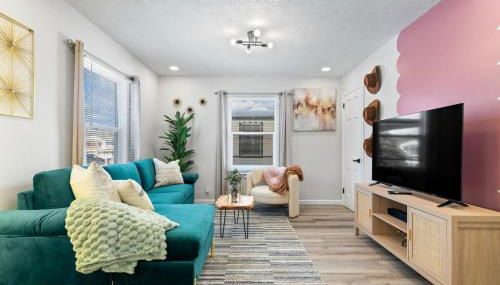 Game Room Retreat with Firepit and Gym, Sleeps 12 - Foto 5