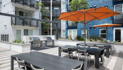 The Mandarin at Main Place - Free Disney Gift Gard - Foto 2