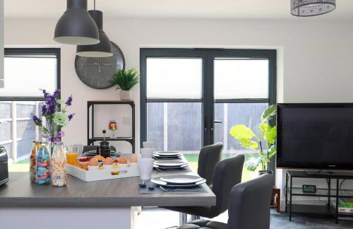 Colby House with Private Parking - Foto 19