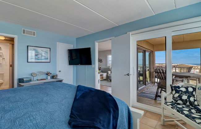 Beach Condo Miles-long Views Sand and Sea, Access to Private Fishing Pier by RedAwning - Foto 3