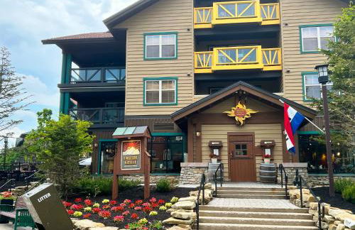 ML288 New Deck Great Views EZ Parking WiFi Retreat - Foto 31