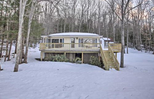 Scenic Lyman Home on Swan Pond with Wraparound Deck! - Foto 2