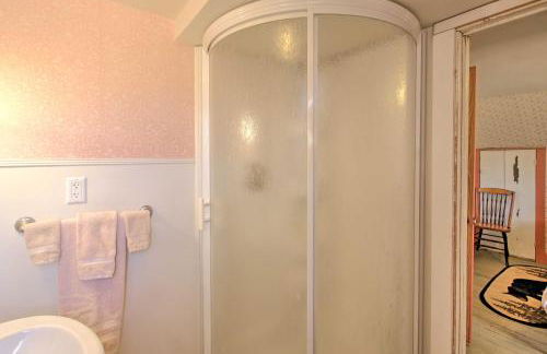 Charming Lovell Farmhouse - 17 Acres with Mtn Views! - Foto 23