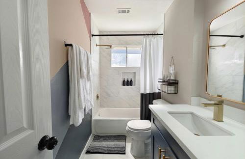 Sageview Cottage - 4 BDR with Pool Pet Friendly - Foto 78