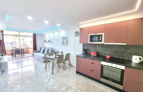 Two-Bedroom ,central,wifi,sea view - Photo 2