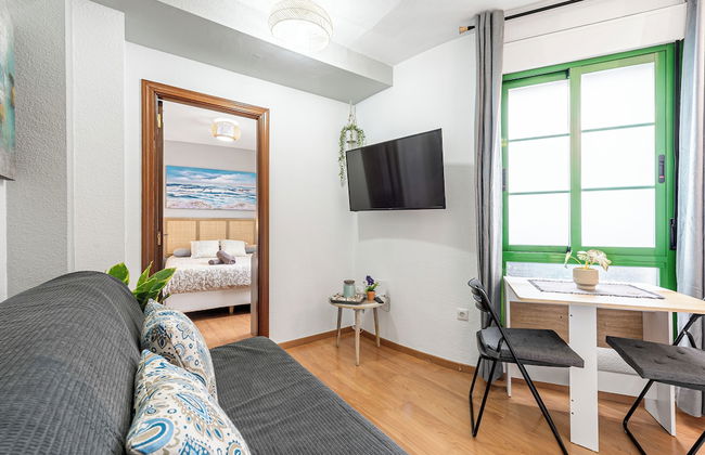 Skysea Malaga Centro frente al Rio - Photo 32