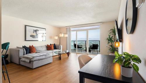 Amber Tide - Bright 1BR Marina Gem Ocean View - Foto 1