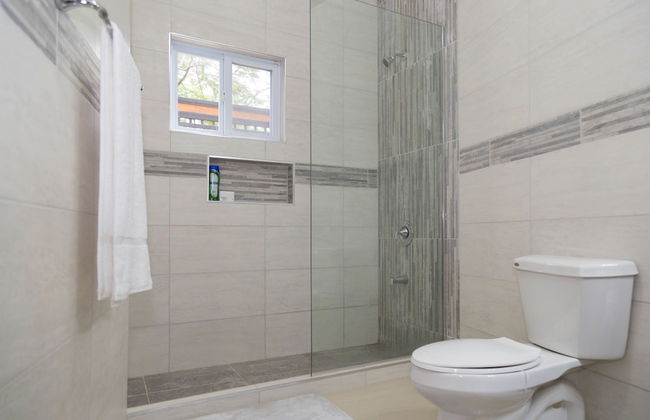 Luxury 3 Level Town House - Foto 14