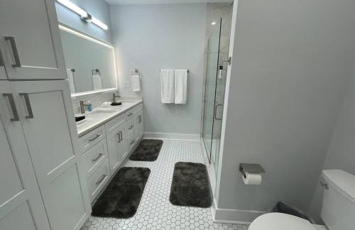 Luxury 4 Bedroom 5 Bath Townhome Downtown Indpls 2226 - Foto 33